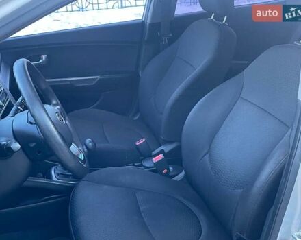 Серый Киа Рио, объемом двигателя 1.4 л и пробегом 68 тыс. км за 6700 $, фото 12 на Automoto.ua