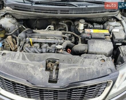 Сірий Кіа Ріо, об'ємом двигуна 1.6 л та пробігом 160 тис. км за 6800 $, фото 19 на Automoto.ua