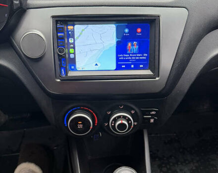 Сірий Кіа Ріо, об'ємом двигуна 1.4 л та пробігом 130 тис. км за 7500 $, фото 8 на Automoto.ua