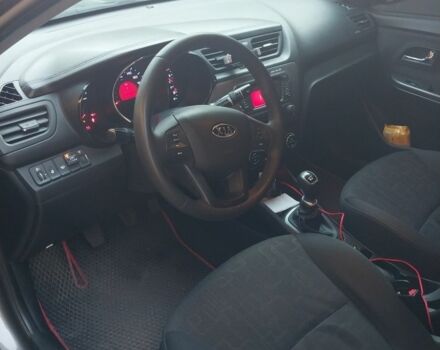 Серый Киа Рио, объемом двигателя 1.6 л и пробегом 72 тыс. км за 8350 $, фото 4 на Automoto.ua