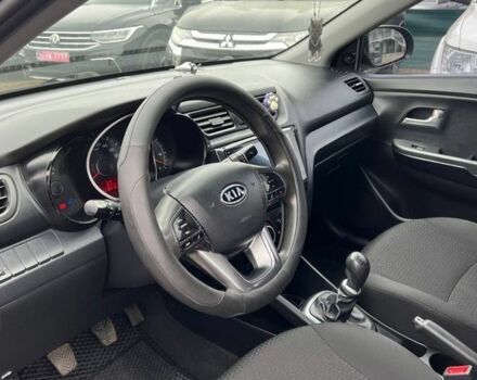 Сірий Кіа Ріо, об'ємом двигуна 1.4 л та пробігом 190 тис. км за 7500 $, фото 12 на Automoto.ua