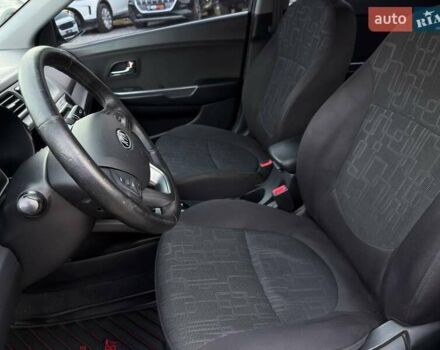 Киа Рио 2012 в Харькове на Automoto.ua Серый Киа Рио, объемом двигателя 1.6 л и пробегом 95 тыс. км за 9500 $, фото 11 на Automoto.ua