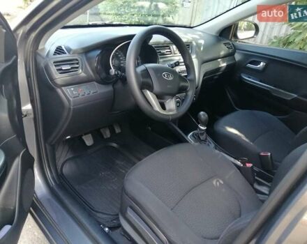 Серый Киа Рио, объемом двигателя 1.4 л и пробегом 128 тыс. км за 8000 $, фото 10 на Automoto.ua