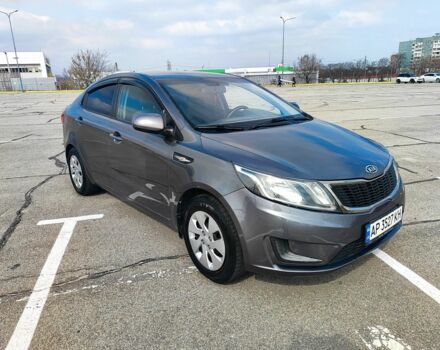 Серый Киа Рио, объемом двигателя 1.4 л и пробегом 260 тыс. км за 5000 $, фото 2 на Automoto.ua