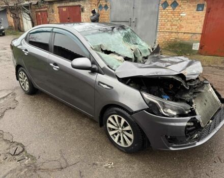 Сірий Кіа Ріо, об'ємом двигуна 1.4 л та пробігом 200 тис. км за 2850 $, фото 3 на Automoto.ua