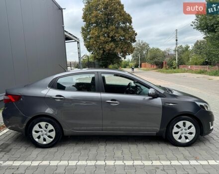 Серый Киа Рио, объемом двигателя 1.59 л и пробегом 180 тыс. км за 4900 $, фото 3 на Automoto.ua