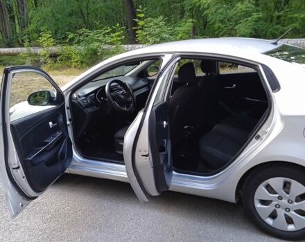 Серый Киа Рио, объемом двигателя 1.4 л и пробегом 200 тыс. км за 5300 $, фото 14 на Automoto.ua