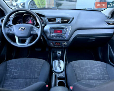 Серый Киа Рио, объемом двигателя 1.4 л и пробегом 217 тыс. км за 8900 $, фото 8 на Automoto.ua
