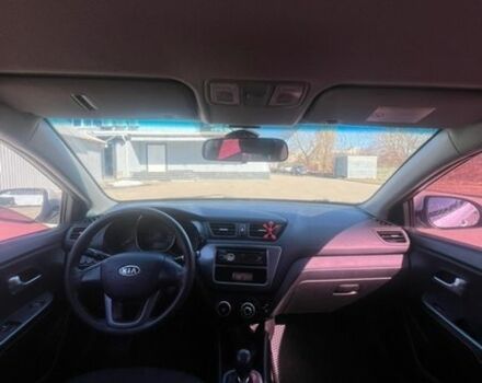 Серый Киа Рио, объемом двигателя 1.4 л и пробегом 247 тыс. км за 6400 $, фото 7 на Automoto.ua