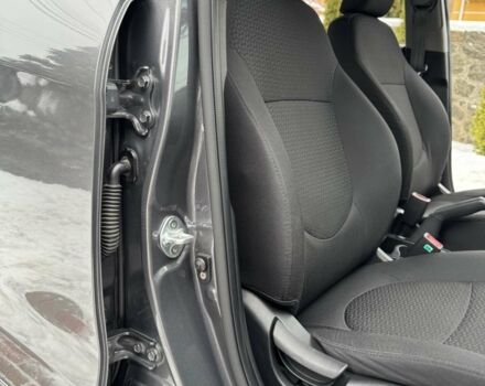 Серый Киа Рио, объемом двигателя 1.4 л и пробегом 82 тыс. км за 9200 $, фото 24 на Automoto.ua