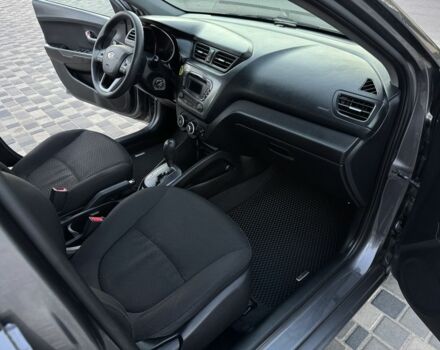 Серый Киа Рио, объемом двигателя 1.6 л и пробегом 133 тыс. км за 8300 $, фото 9 на Automoto.ua