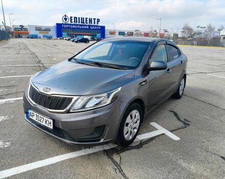 Серый Киа Рио, объемом двигателя 1.4 л и пробегом 260 тыс. км за 5000 $, фото 1 на Automoto.ua