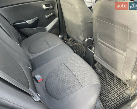 Серый Киа Рио, объемом двигателя 1.4 л и пробегом 167 тыс. км за 5999 $, фото 17 на Automoto.ua