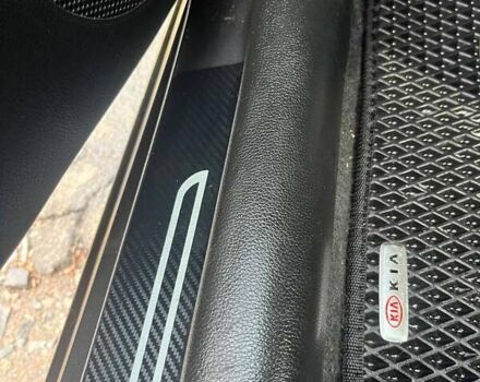 Серый Киа Рио, объемом двигателя 1.4 л и пробегом 190 тыс. км за 7000 $, фото 16 на Automoto.ua