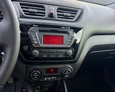 Сірий Кіа Ріо, об'ємом двигуна 1.59 л та пробігом 73 тис. км за 8299 $, фото 6 на Automoto.ua