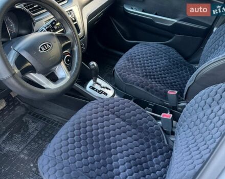 Сірий Кіа Ріо, об'ємом двигуна 1.4 л та пробігом 259 тис. км за 6300 $, фото 10 на Automoto.ua