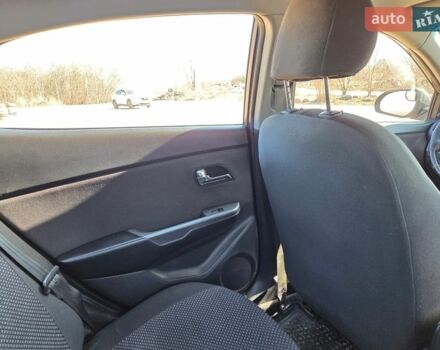 Сірий Кіа Ріо, об'ємом двигуна 1.6 л та пробігом 157 тис. км за 7000 $, фото 24 на Automoto.ua