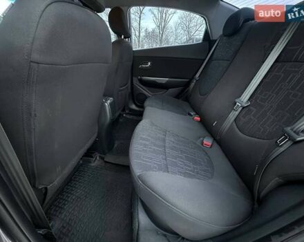 Сірий Кіа Ріо, об'ємом двигуна 1.59 л та пробігом 98 тис. км за 10900 $, фото 20 на Automoto.ua