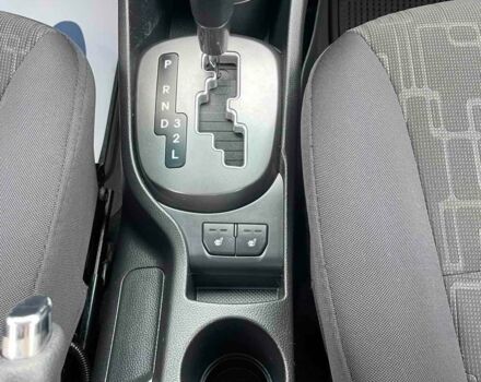Серый Киа Рио, объемом двигателя 1.6 л и пробегом 121 тыс. км за 9500 $, фото 18 на Automoto.ua