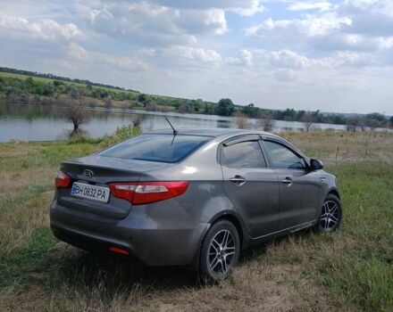 Сірий Кіа Ріо, об'ємом двигуна 1.4 л та пробігом 218 тис. км за 5800 $, фото 5 на Automoto.ua
