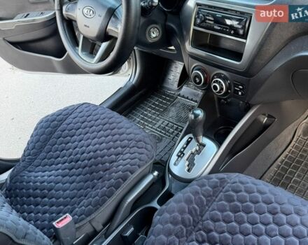 Сірий Кіа Ріо, об'ємом двигуна 1.4 л та пробігом 259 тис. км за 6300 $, фото 17 на Automoto.ua
