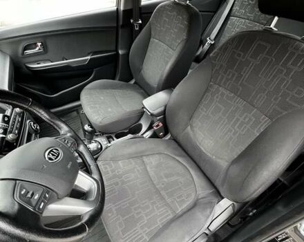 Серый Киа Рио, объемом двигателя 1.59 л и пробегом 81 тыс. км за 8900 $, фото 12 на Automoto.ua