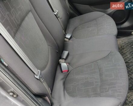 Сірий Кіа Ріо, об'ємом двигуна 1.6 л та пробігом 160 тис. км за 6800 $, фото 27 на Automoto.ua