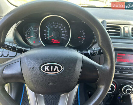 Серый Киа Рио, объемом двигателя 1.6 л и пробегом 250 тыс. км за 8299 $, фото 18 на Automoto.ua