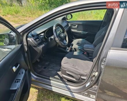 Серый Киа Рио, объемом двигателя 1.4 л и пробегом 235 тыс. км за 5600 $, фото 9 на Automoto.ua