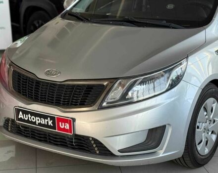 Серый Киа Рио, объемом двигателя 1.4 л и пробегом 200 тыс. км за 6840 $, фото 7 на Automoto.ua