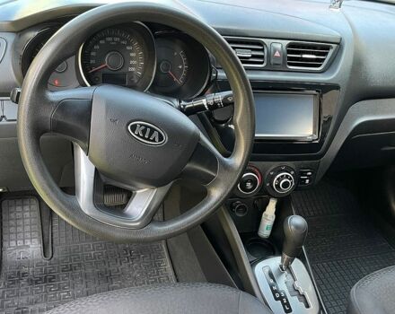 Сірий Кіа Ріо, об'ємом двигуна 1.4 л та пробігом 87 тис. км за 7400 $, фото 6 на Automoto.ua