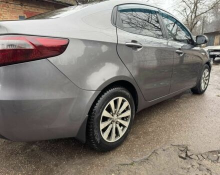 Сірий Кіа Ріо, об'ємом двигуна 1.4 л та пробігом 200 тис. км за 2850 $, фото 7 на Automoto.ua