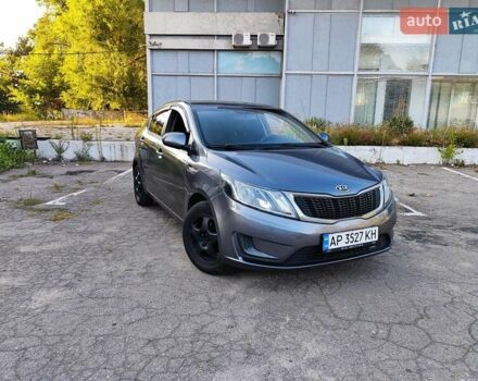 Серый Киа Рио, объемом двигателя 1.4 л и пробегом 225 тыс. км за 5200 $, фото 7 на Automoto.ua