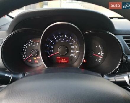 Сірий Кіа Ріо, об'ємом двигуна 1.4 л та пробігом 110 тис. км за 7000 $, фото 8 на Automoto.ua