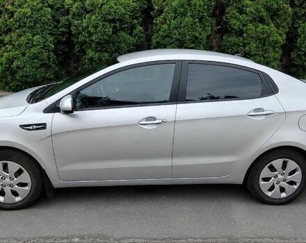 Сірий Кіа Ріо, об'ємом двигуна 1.4 л та пробігом 209 тис. км за 6100 $, фото 6 на Automoto.ua