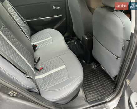 Серый Киа Рио, объемом двигателя 1.6 л и пробегом 115 тыс. км за 8200 $, фото 12 на Automoto.ua