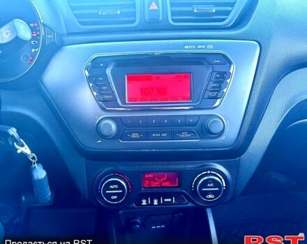 Сірий Кіа Ріо, об'ємом двигуна 1.6 л та пробігом 102 тис. км за 9000 $, фото 12 на Automoto.ua