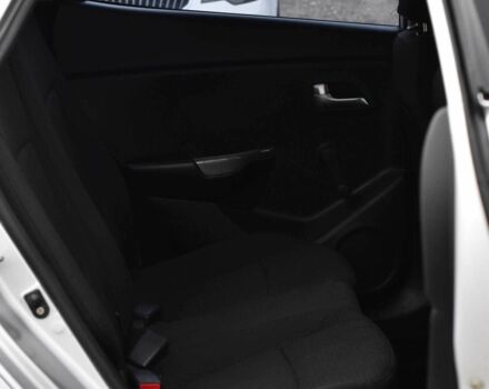 Сірий Кіа Ріо, об'ємом двигуна 1.4 л та пробігом 226 тис. км за 6999 $, фото 16 на Automoto.ua