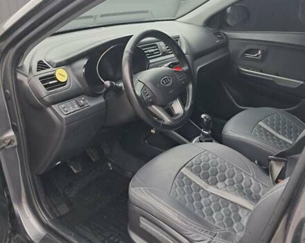Сірий Кіа Ріо, об'ємом двигуна 1.59 л та пробігом 119 тис. км за 8000 $, фото 5 на Automoto.ua