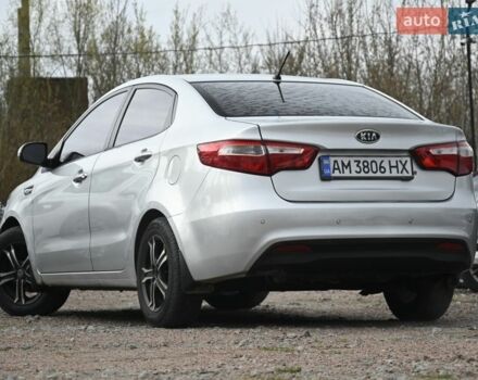 Серый Киа Рио, объемом двигателя 1.4 л и пробегом 247 тыс. км за 5800 $, фото 4 на Automoto.ua