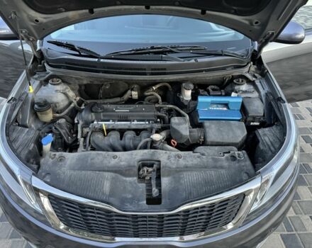 Серый Киа Рио, объемом двигателя 1.6 л и пробегом 133 тыс. км за 8300 $, фото 17 на Automoto.ua