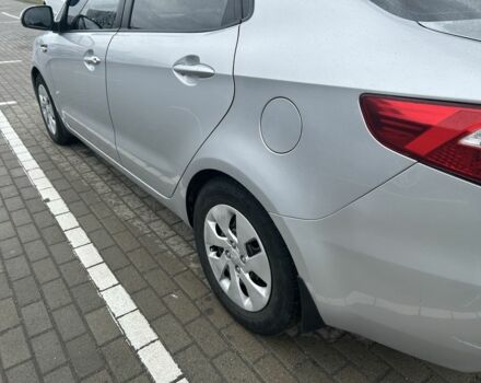 Сірий Кіа Ріо, об'ємом двигуна 1.4 л та пробігом 144 тис. км за 7750 $, фото 4 на Automoto.ua
