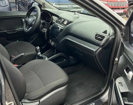 Сірий Кіа Ріо, об'ємом двигуна 1.4 л та пробігом 190 тис. км за 7500 $, фото 11 на Automoto.ua