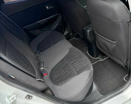 Сірий Кіа Ріо, об'ємом двигуна 1.6 л та пробігом 207 тис. км за 7800 $, фото 6 на Automoto.ua