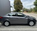 Серый Киа Рио, объемом двигателя 1.6 л и пробегом 200 тыс. км за 4920 $, фото 3 на Automoto.ua
