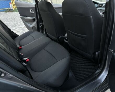Серый Киа Рио, объемом двигателя 1.6 л и пробегом 133 тыс. км за 8300 $, фото 12 на Automoto.ua