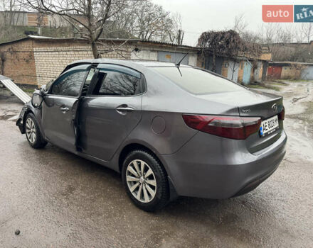 Серый Киа Рио, объемом двигателя 1.4 л и пробегом 250 тыс. км за 1950 $, фото 3 на Automoto.ua