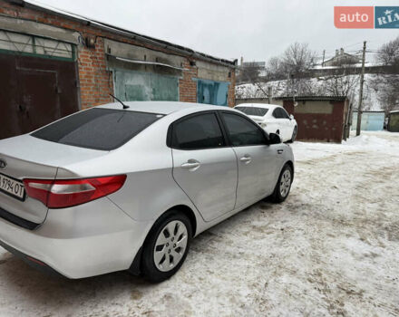 Серый Киа Рио, объемом двигателя 1.4 л и пробегом 130 тыс. км за 7500 $, фото 3 на Automoto.ua