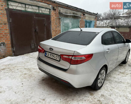Серый Киа Рио, объемом двигателя 1.4 л и пробегом 130 тыс. км за 7500 $, фото 4 на Automoto.ua