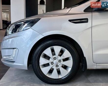 Серый Киа Рио, объемом двигателя 1.6 л и пробегом 56 тыс. км за 9800 $, фото 5 на Automoto.ua